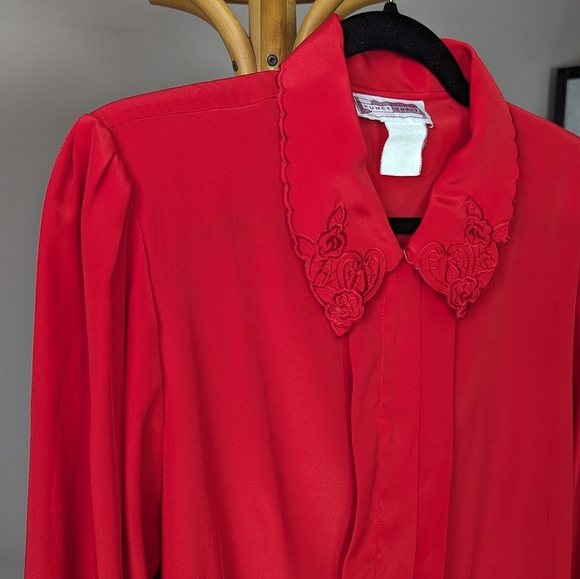 Vintage Functionals red button down blouse w/ floral collar - Picture 9 of 9